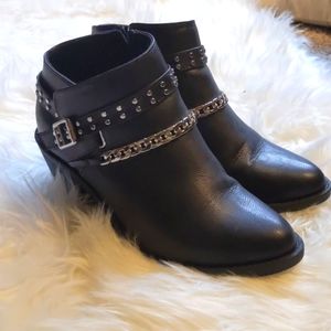 Ankle boots